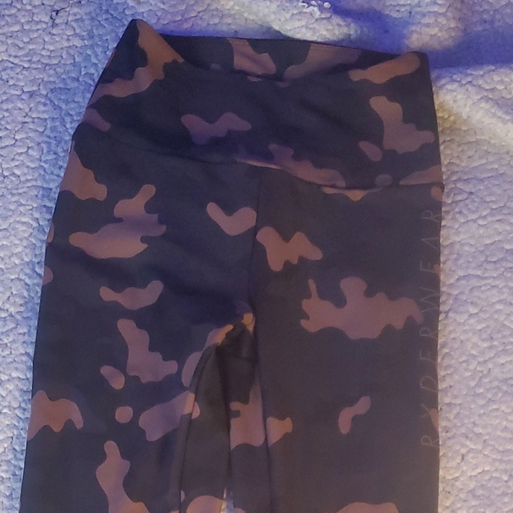 GYM LEggins